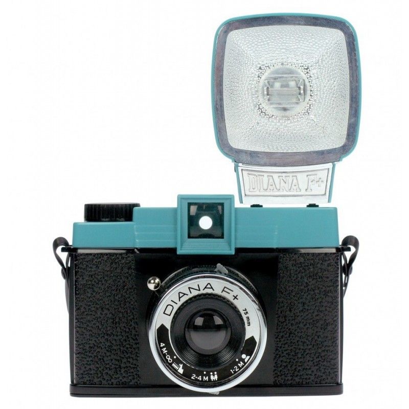 Lomography Diana F+ Blue aparat fotograficzny z lampą na film 120, z funkcją pinhole  - 1